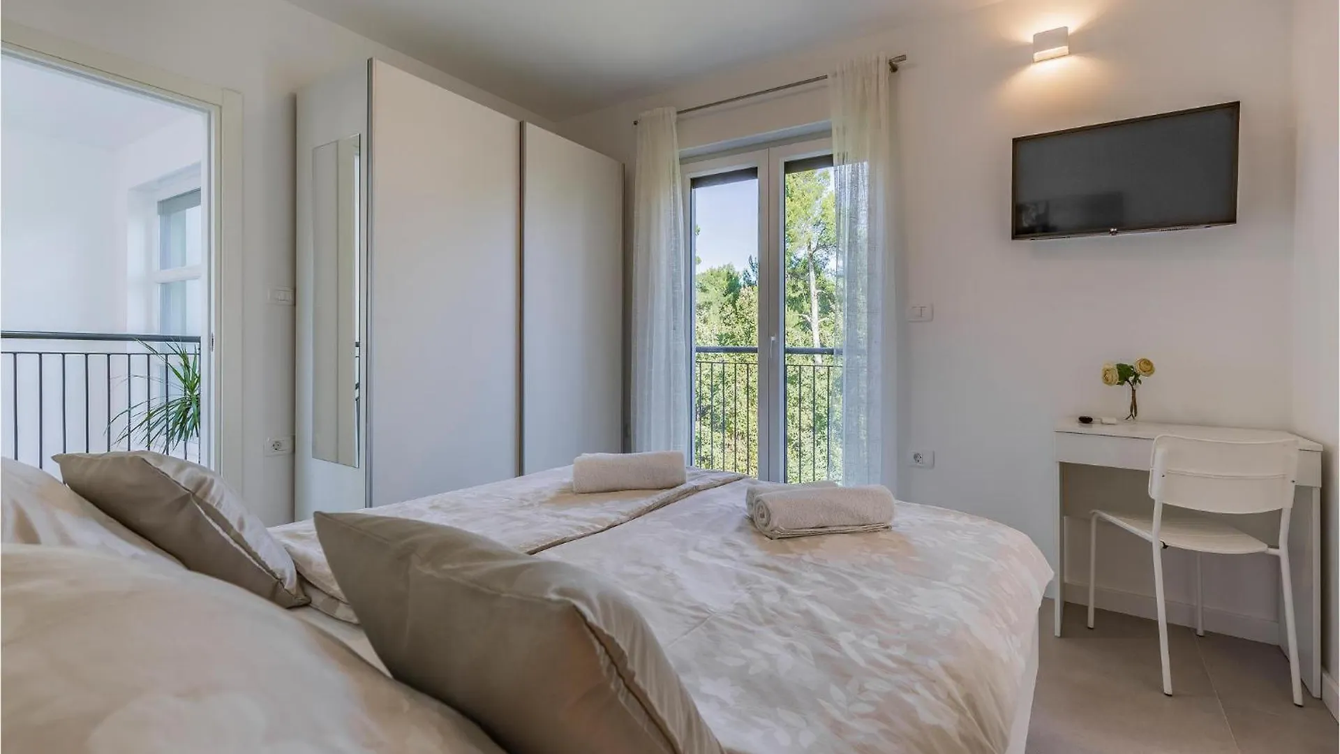 Beautiful Home In Medulin With Wifi