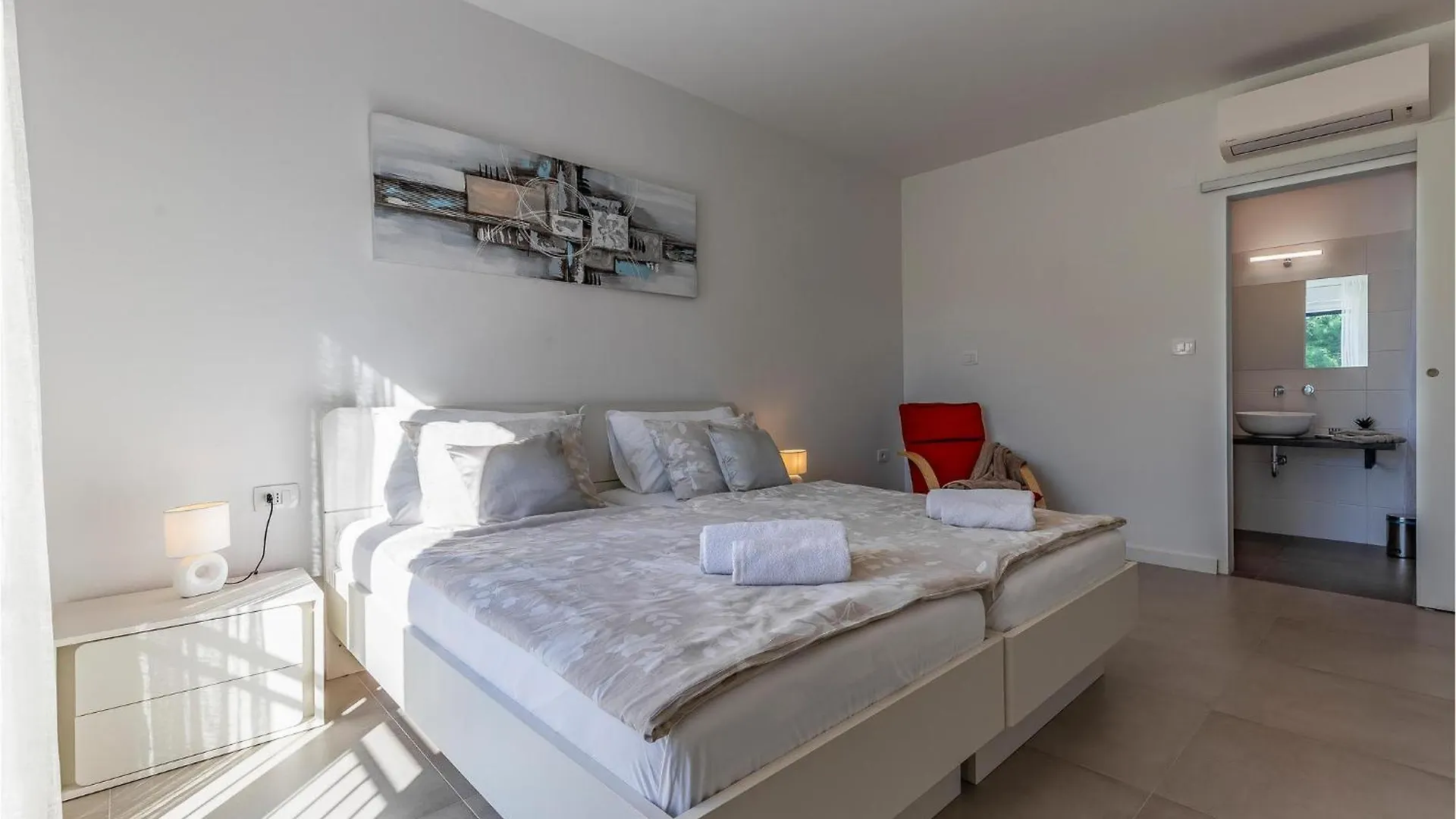 Beautiful Home In Medulin With Wifi